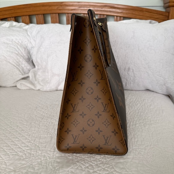 Louis Vuttion on the go GM - Picture 6 of 8